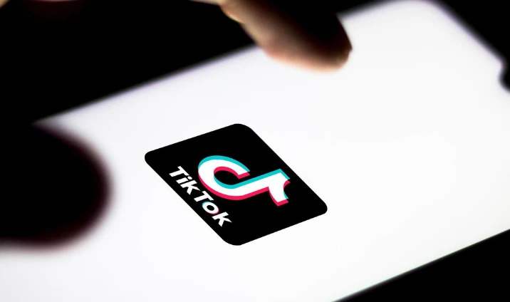 不敌TikTok？扎克伯格预警Meta今年收入放缓